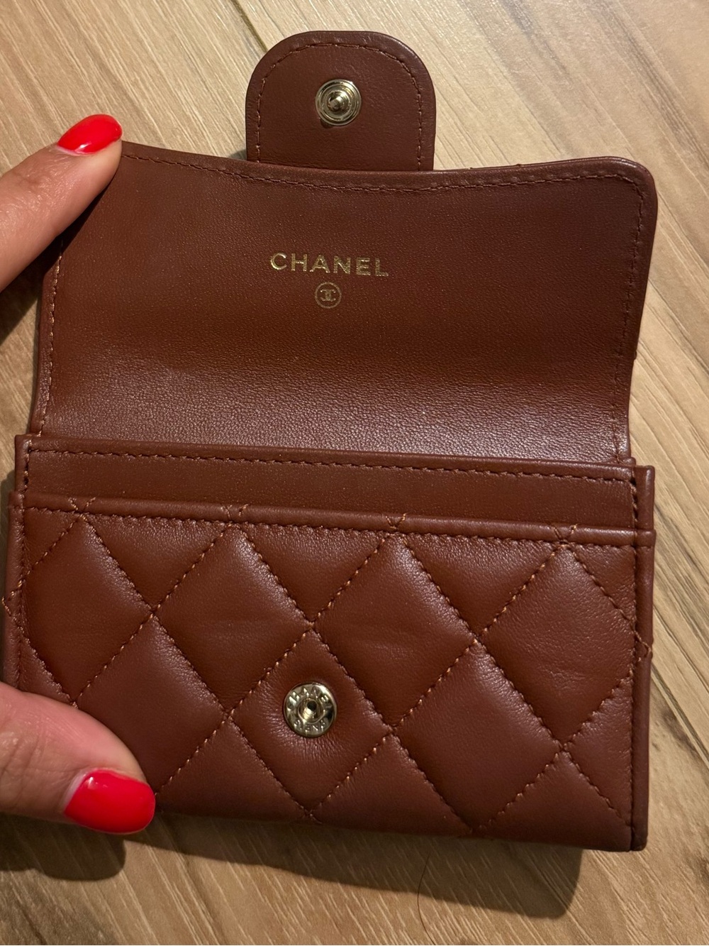 CHANEL Brown Quilted Leather Card Holder with Gold Logo - Picture 2 of 7